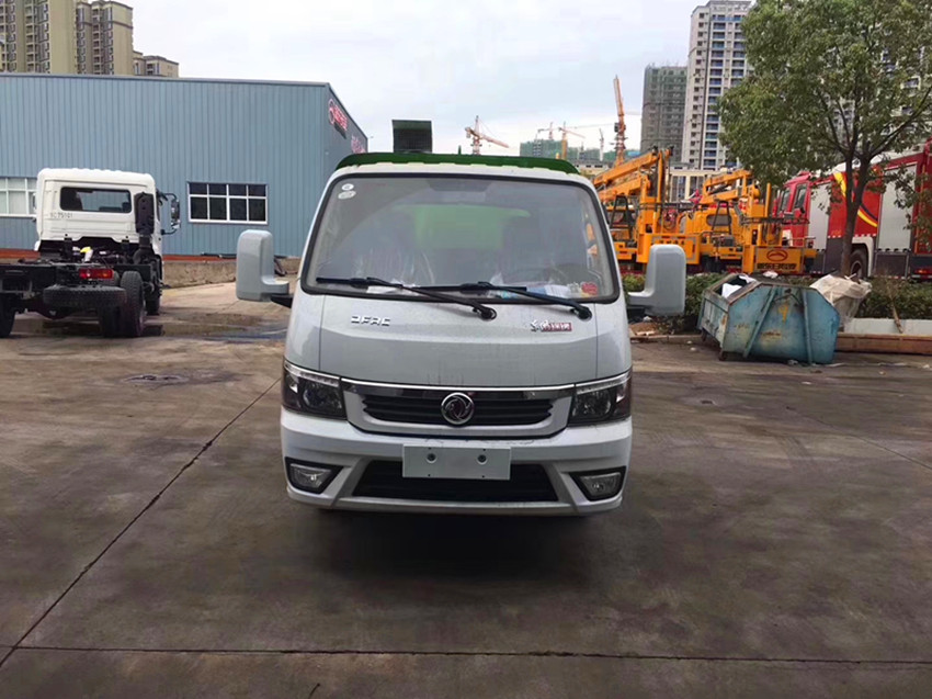 東風小型掃路車 東風小型掃路車