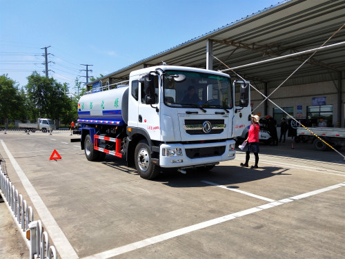 新東日牌YZR5180GSSE6型灑水車 新東日牌YZR5180GSSE6型灑水車