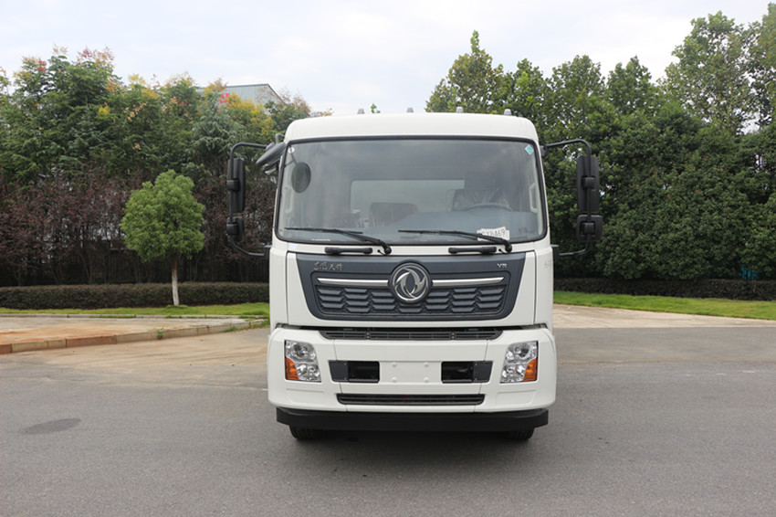 東風天錦灑水車 東風天錦灑水車