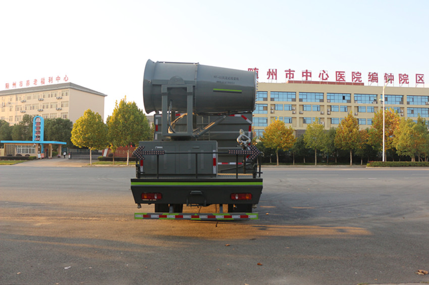 東風(fēng)天錦多功能抑塵車(chē) 東風(fēng)天錦多功能抑塵車(chē)