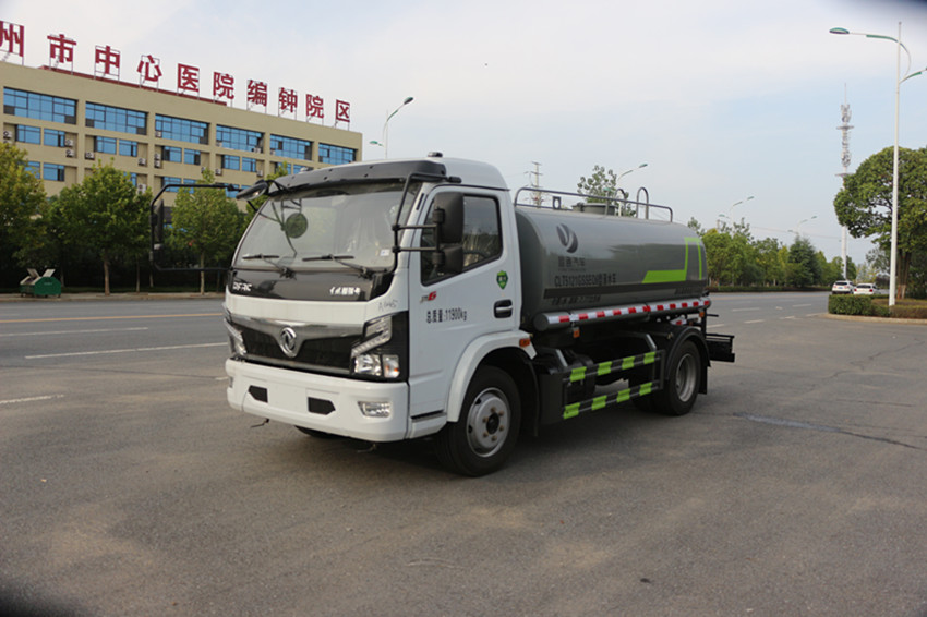 10方的灑水車 10方的灑水車